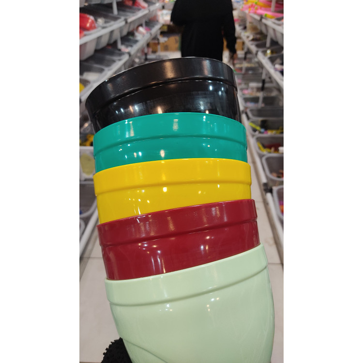 گلدان مربعی پلاستیکی