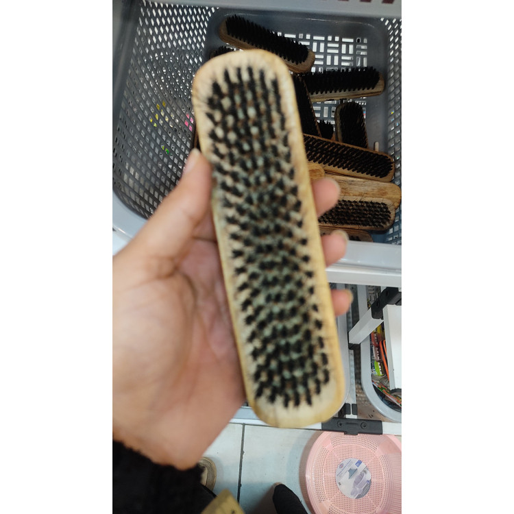 برس کفش