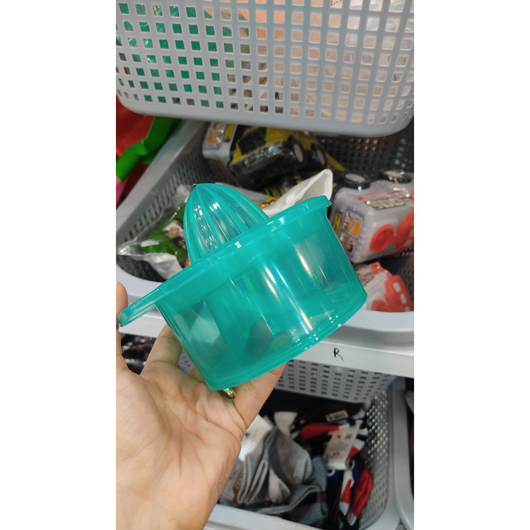 آبمیوه گیری دستی