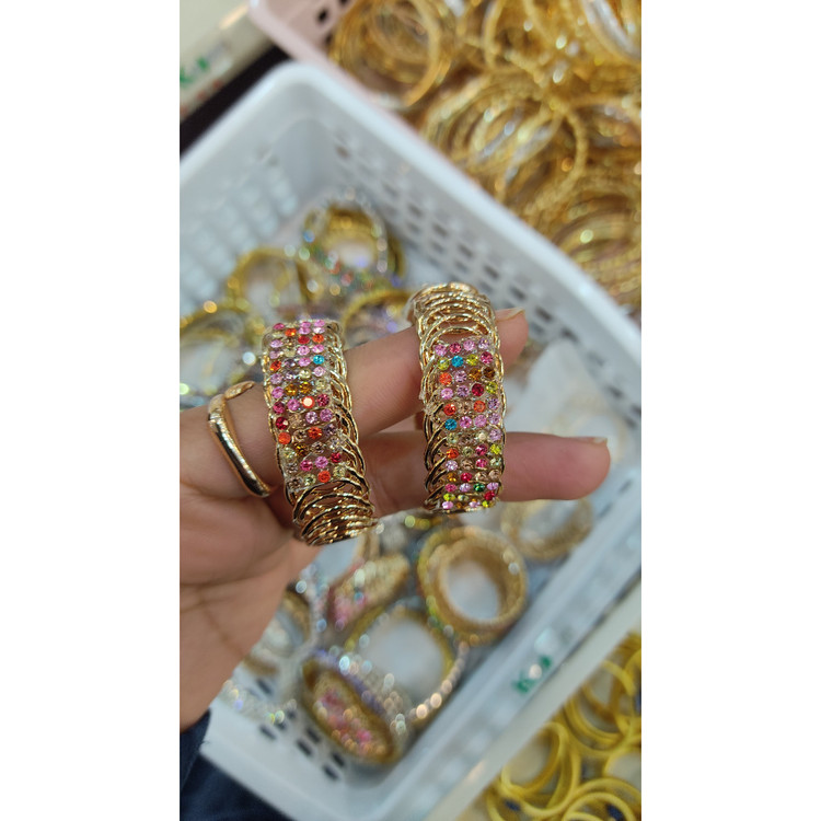 دستبند دخترانه فنری دو مدل